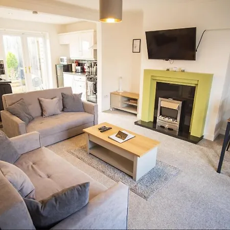 3 Bed, Parking Inc 15 Percent Off For Monthly Stays Westoe Exterior photo