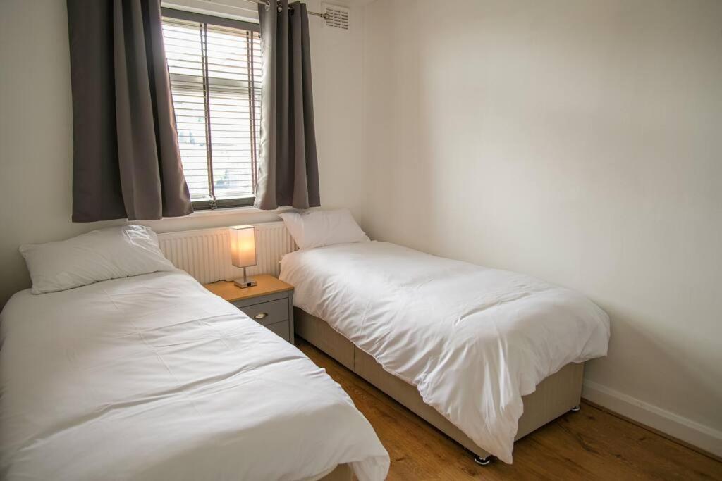 Apartment 3 Bed, Parking Inc 15 Percent Off For Monthly Westoe